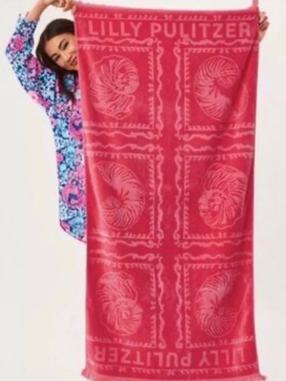 Lilly Pulitzer Jacquard Paradise Punch Pink Beach Towel! Large!!! GWP!